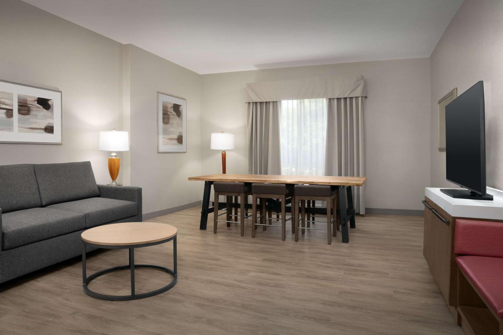 Hilton Garden Inn Philadelphia-Fort Washington Exterior foto